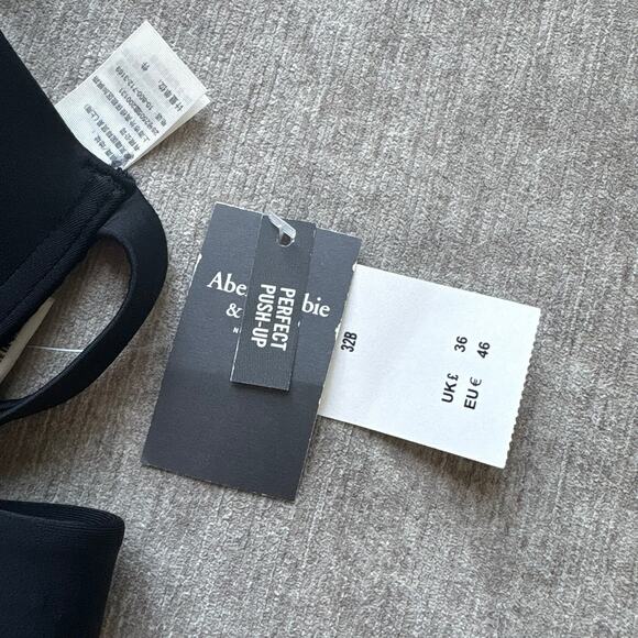 NWT Abercrombie & Fitch Push-up Bikini Top - Picture 3 of 4